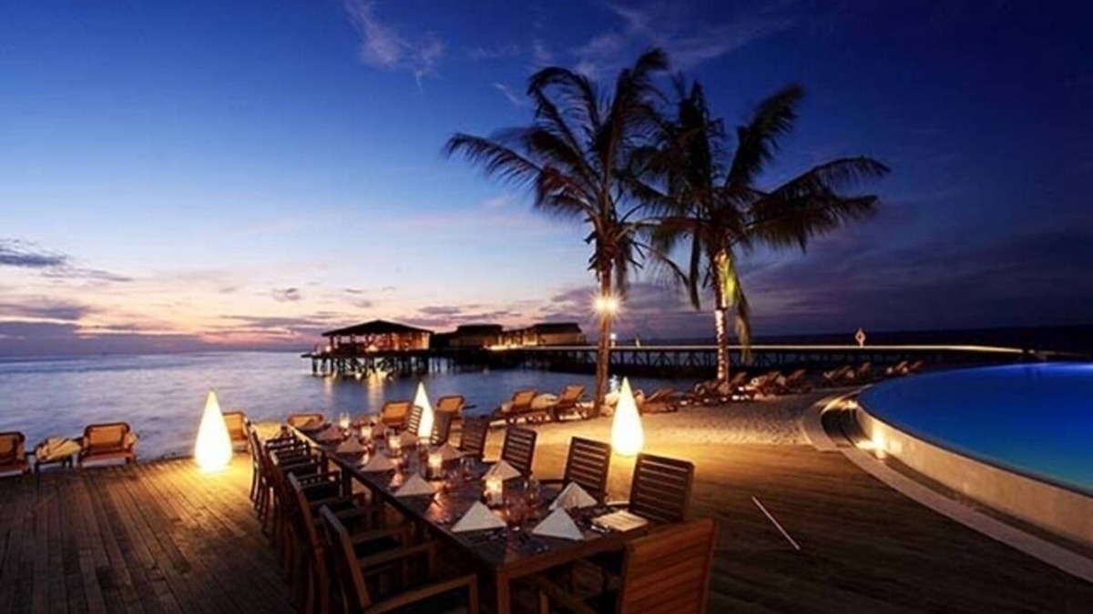 Centara Grand Island Apartment | SUNSET OCEAN POOL VILLA - KING