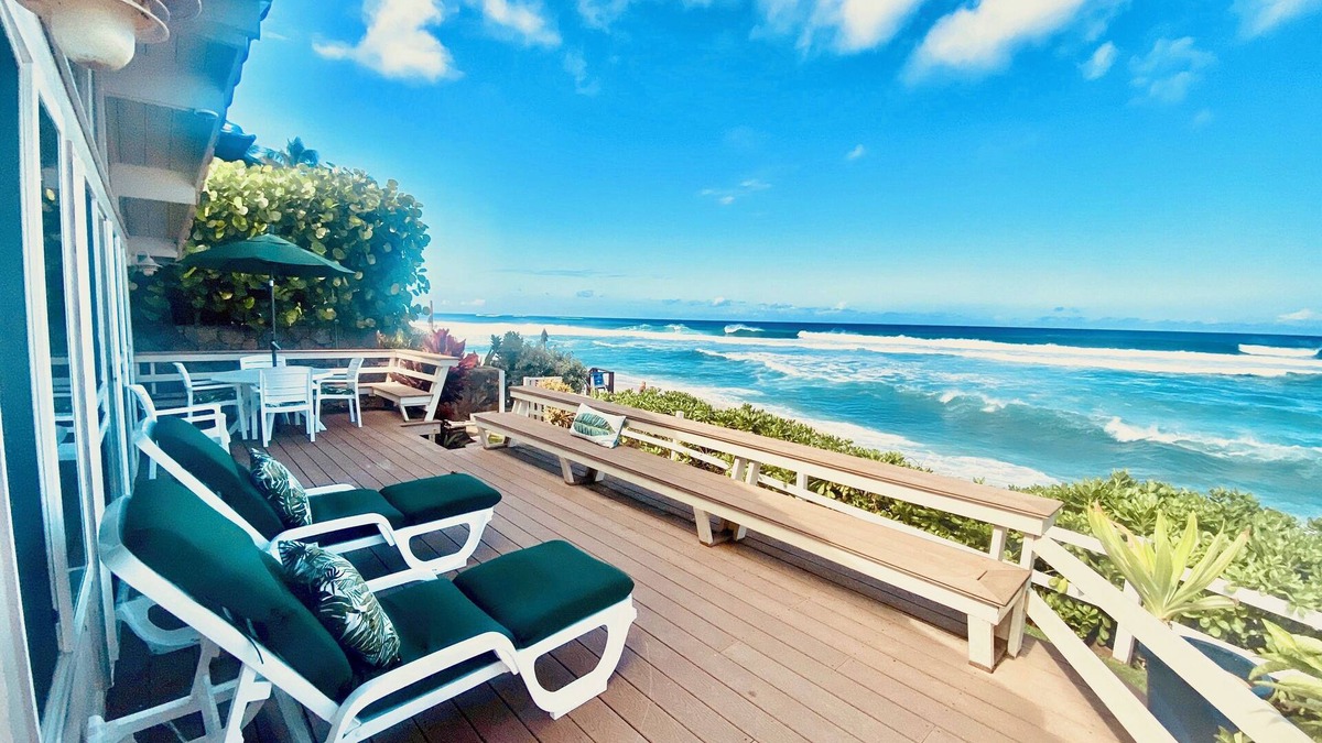 Pupukea House | Sunset Oceanfront Hale Kalea - Beach Cruisers!