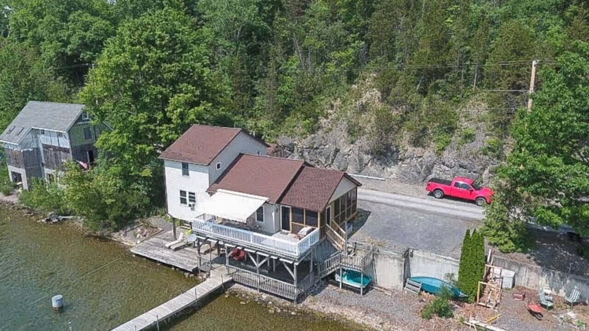 Town of Ledyard Cottage | Sunset Paradise Cottage