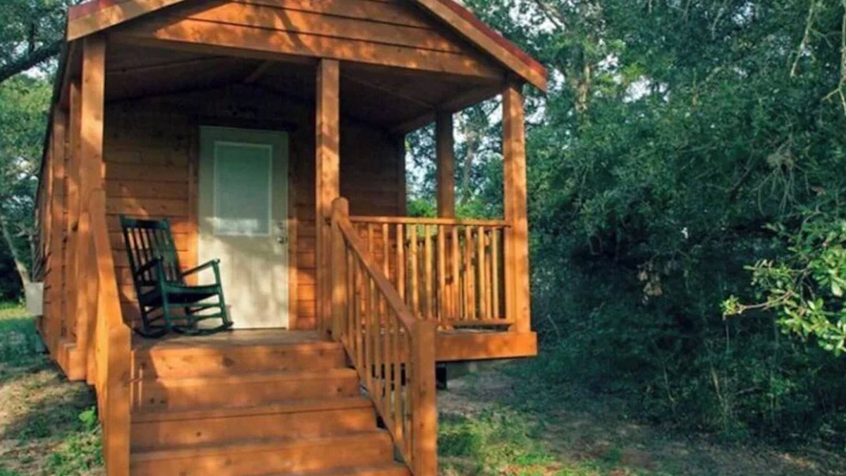Cat Spring Cabin | Sunset Pond Private Cabin with Private Hot Tub & options to experience our Texas Safari!