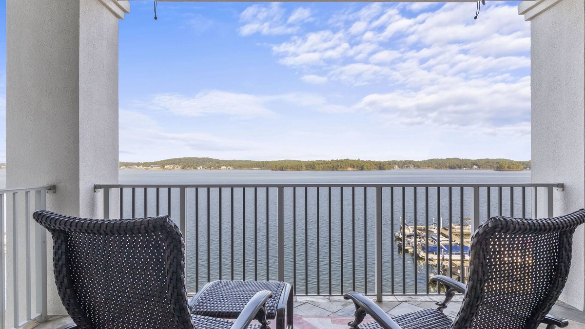 Dadeville Apartment | Sunset Serenity at Lake Martin, Sunset Serenity- 2BR Lake Martin Condo w/best views!