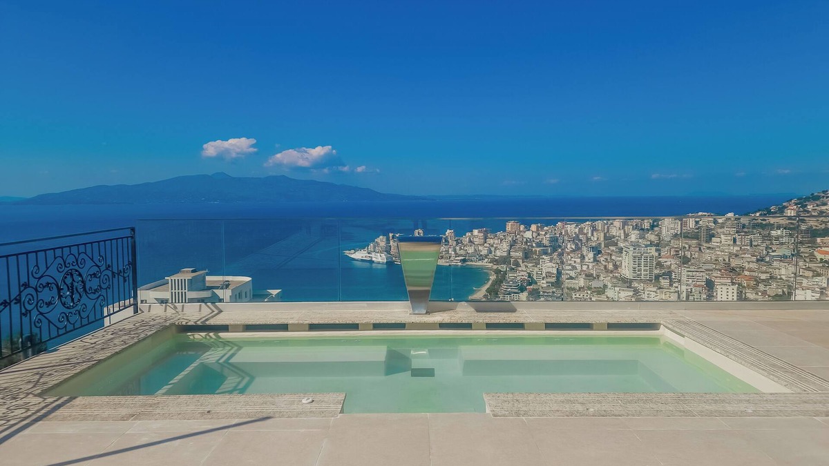 Qender Hotel | Sunset Shoreline Saranda Hotel