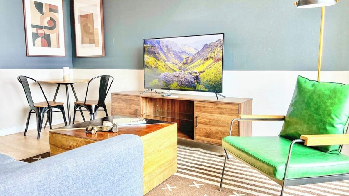 East Village Apartment | Sunset Stay in Downtown San Diego