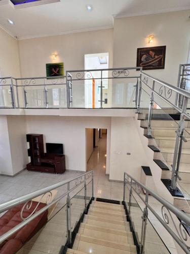 Kigali Villa | Sunset suit by Iwacu Stays
