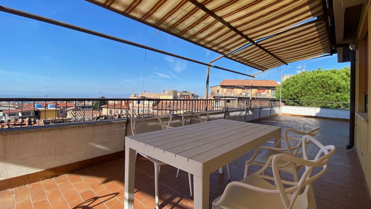 Genzano di Roma Apartment | Sunset Terrace