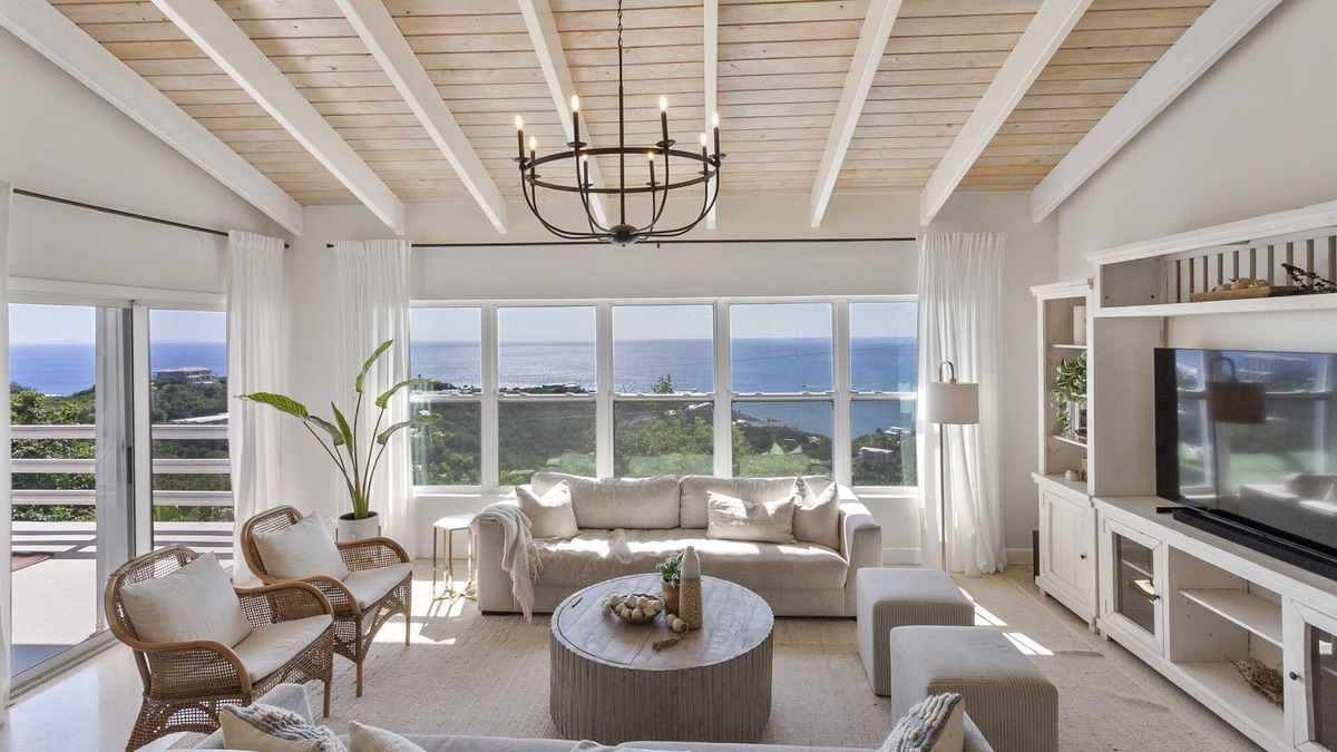 Estate Bakkero House | Sunset Terrace – Perfect home for your vacation!