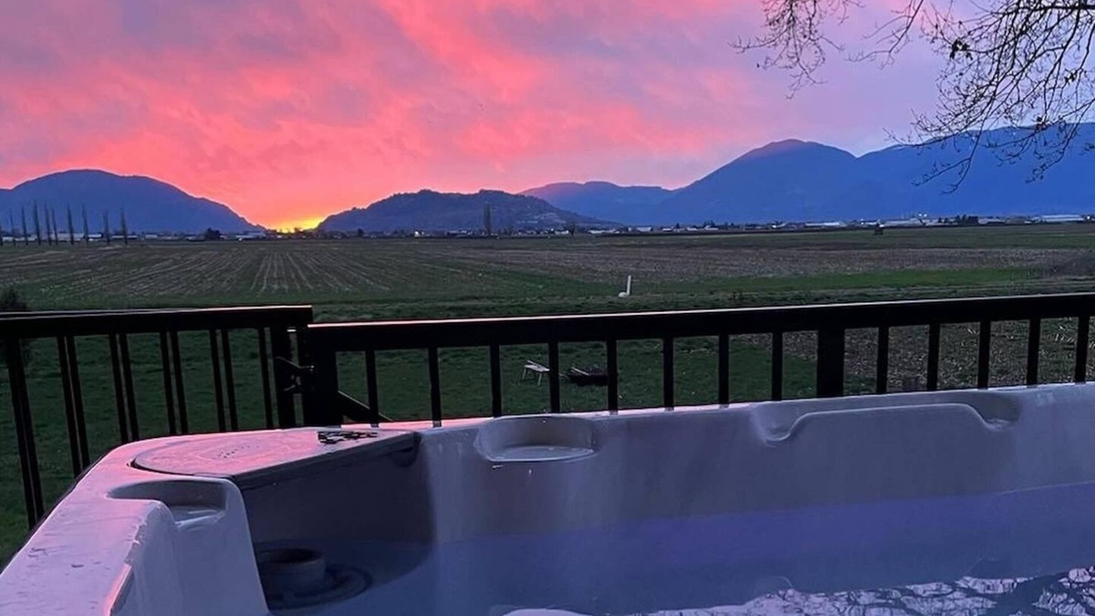 Sardis Apartment | Sunset View Chilliwack BC-you always get cinnamon rolls or crepes for breakfast!