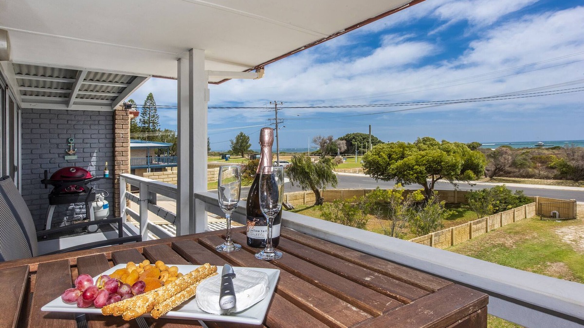 Lancelin House | Sunset View- Magnificiant Ocean Views