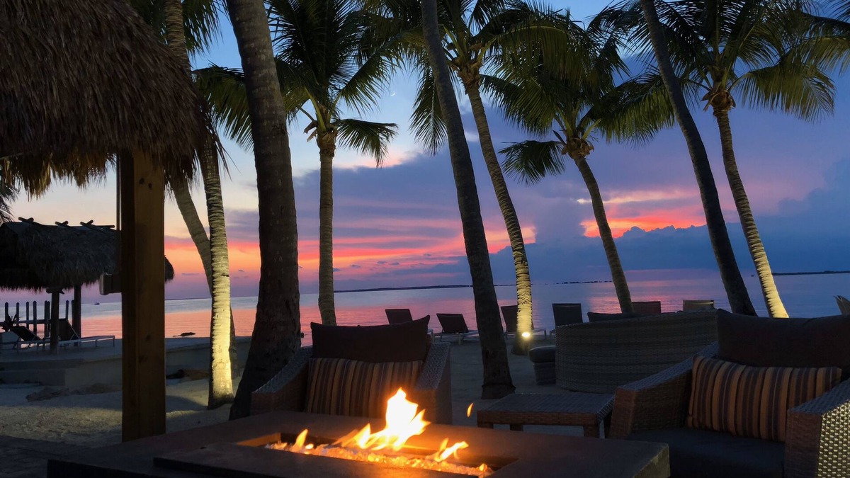 Rock Harbor Villa | Sunset Villas: Bayfront Beach Compound *28 Night Min*