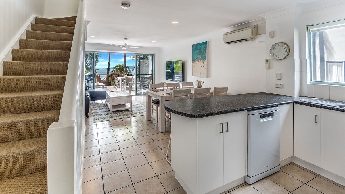 Hamilton Island Apartment | Sunset Waters 12 on Hamilton Island by Hamorent