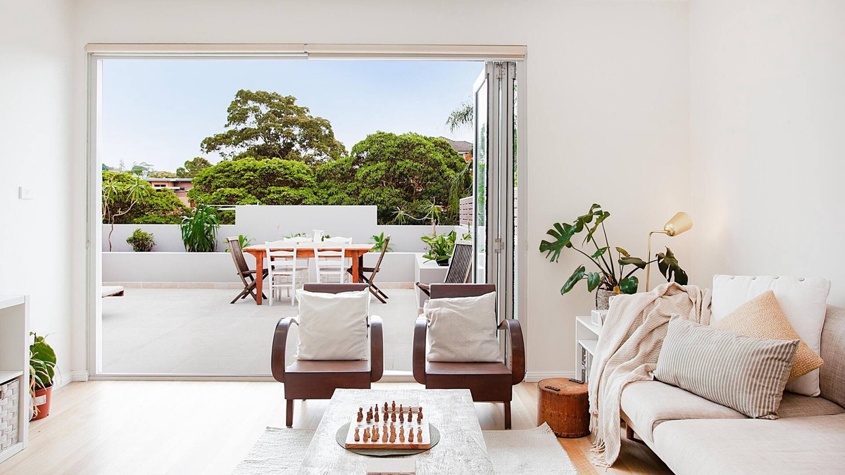 Coogee House | Sunshine Coogee (IH) - Calming five bedroom house with stunning sundeck.