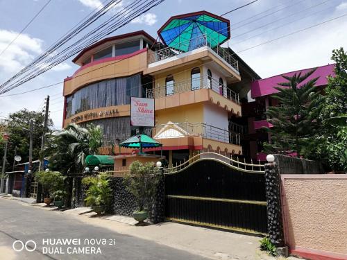 Arunagiri Nagar Hotel | Sunshine Hotel