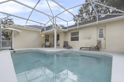 Briargrove Villa | Sunshine Retreat: Villa W/Pool & close to Disney