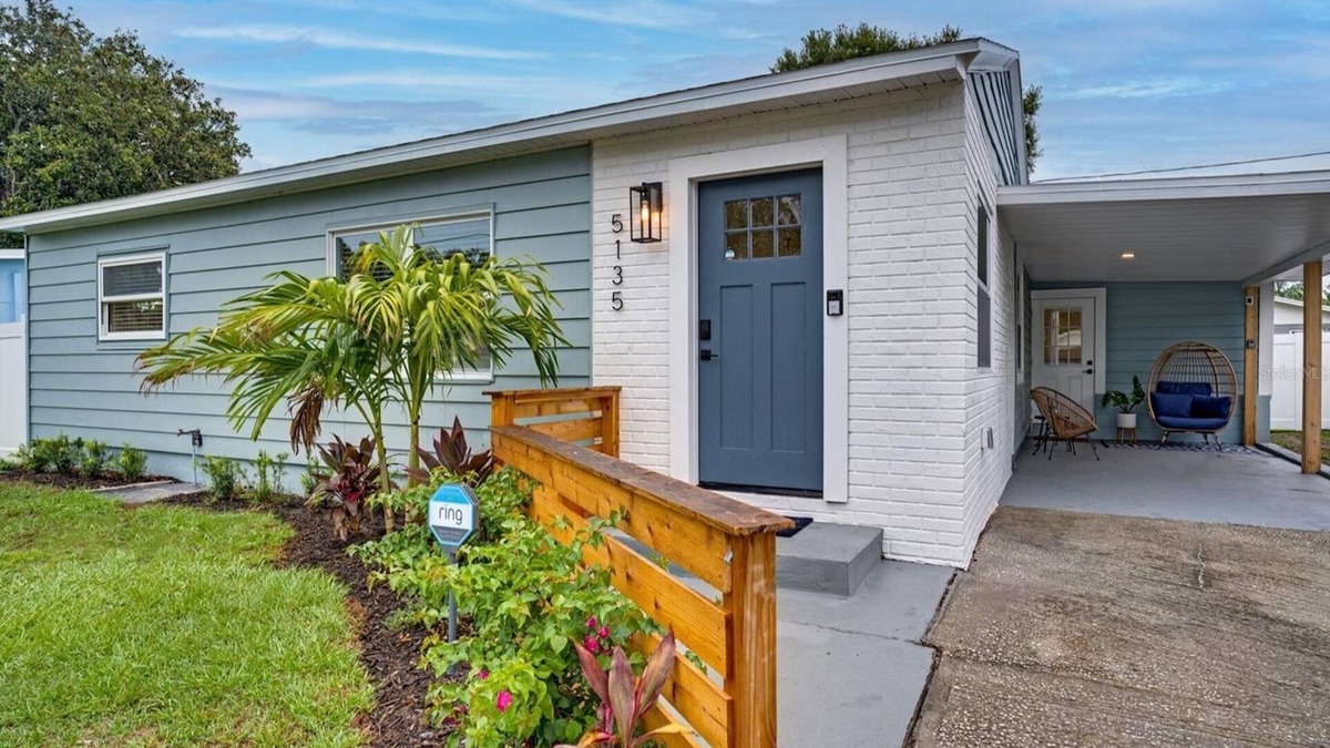 Gulfport House | Sunshine State of Mind