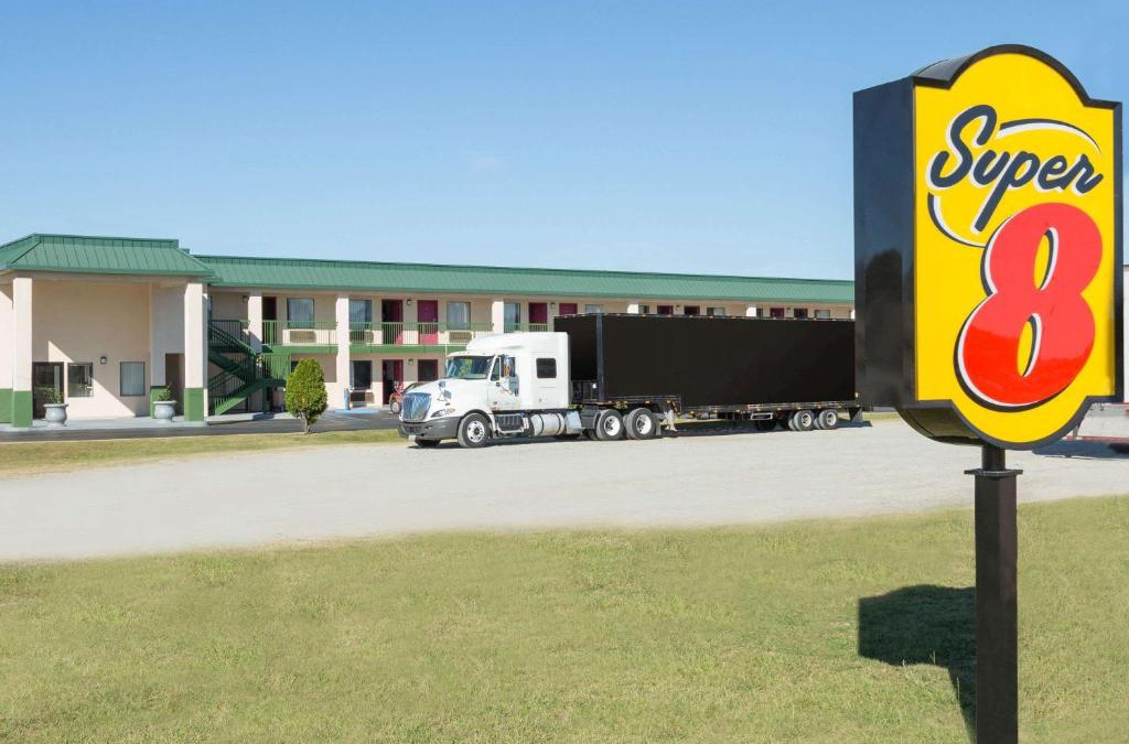 Ashburn Hotel | Super 8 by Wyndham Ashburn