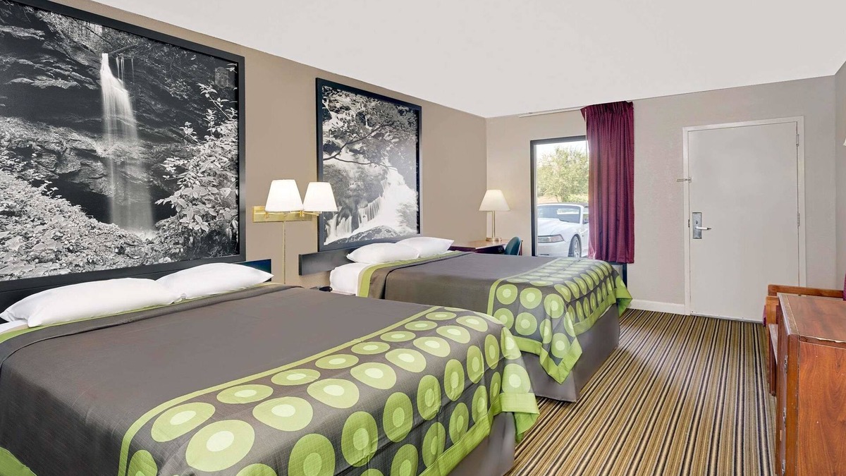 Athens Hotel | Super 8 by Wyndham Athens
