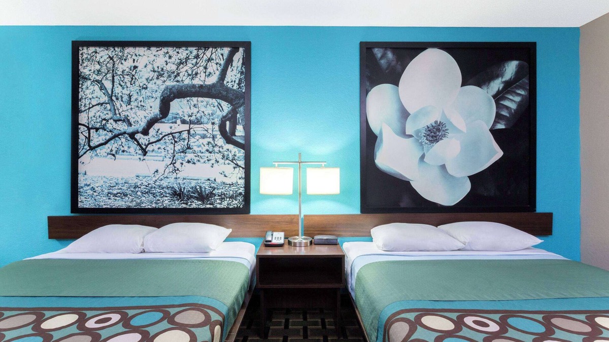 Brunswick Hotel | Super 8 by Wyndham Brunswick South/I-95