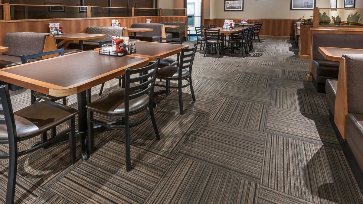 Northwest Edmonton Hotel | Super 8 by Wyndham Edmonton/West