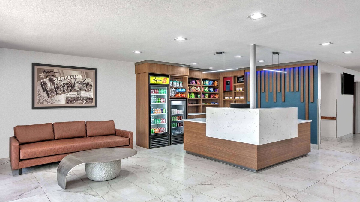 Grapevine Hotel | Super 8 by Wyndham Grapevine/DFW Airport Northwest