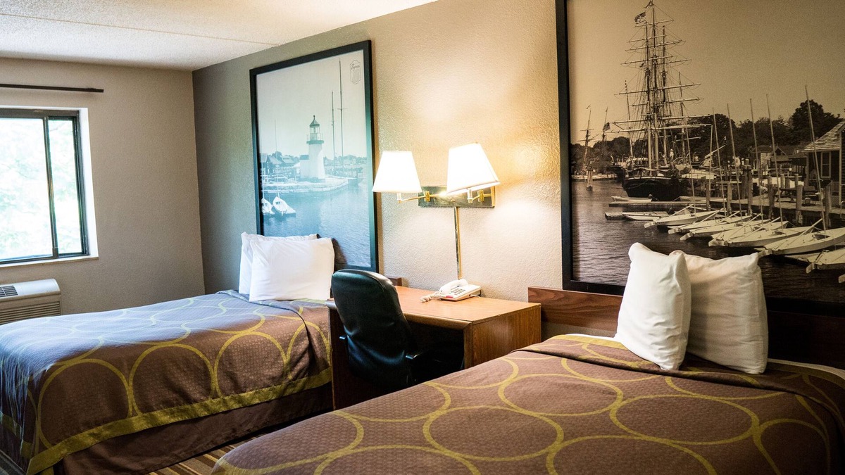 Conning Towers Nautilus Park Hotel | Super 8 by Wyndham Groton