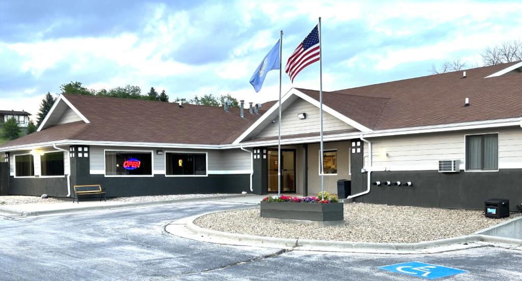 Hot Springs Hotel | Super 8 by Wyndham Hot Springs