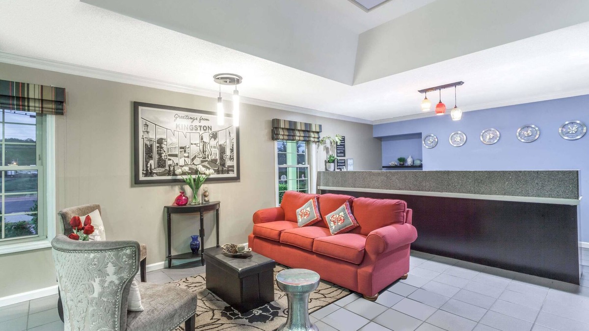 Kingston Hotel | Super 8 by Wyndham Kingston