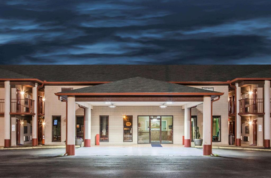 Malvern Hotel | Super 8 by Wyndham Malvern