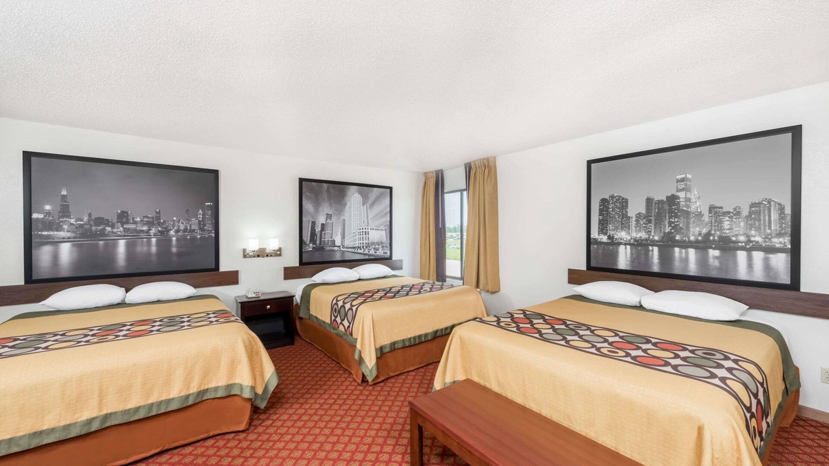 Marshall Hotel | Super 8 by Wyndham Marshall