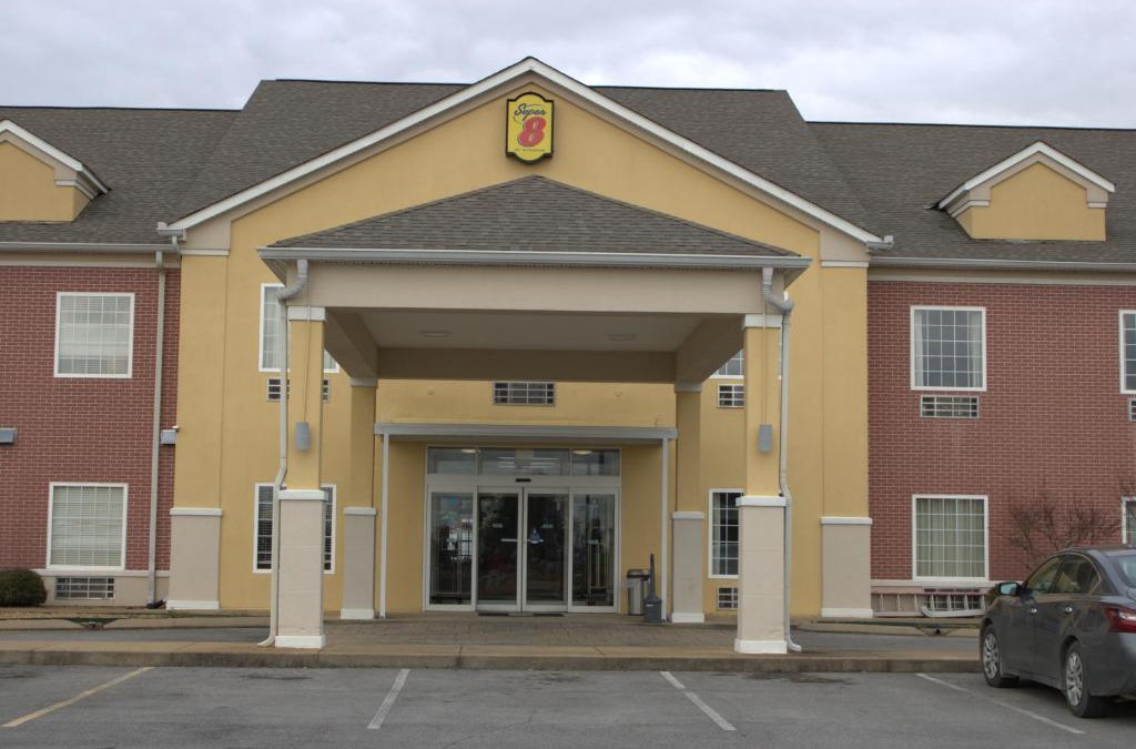 Rainsville Hotel | Super 8 by Wyndham Rainsville