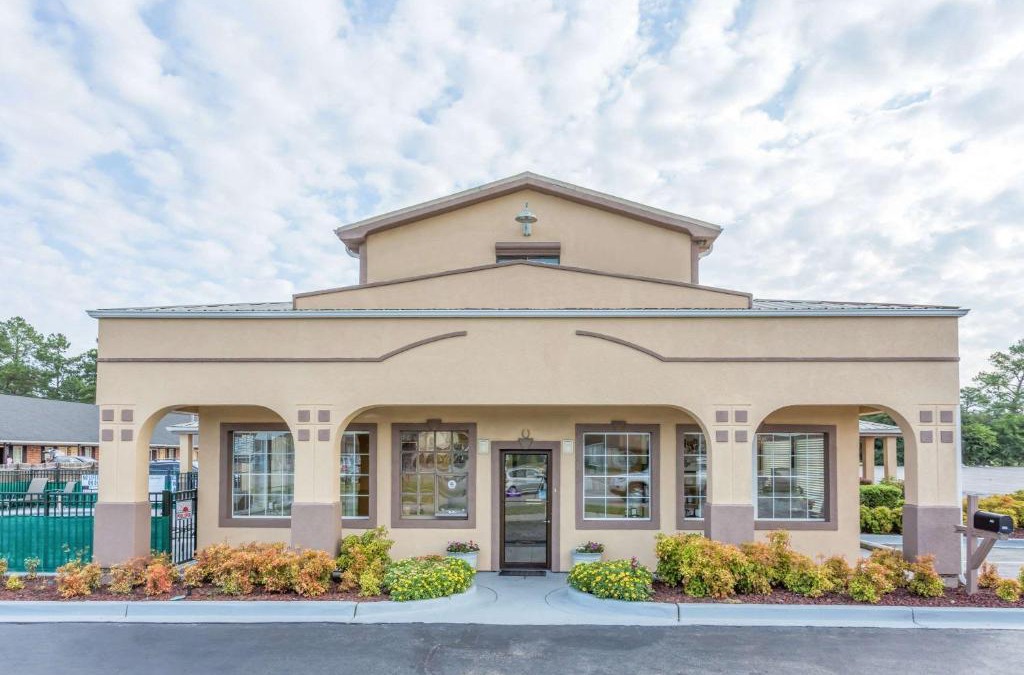 Santee Hotel | Super 8 by Wyndham Santee