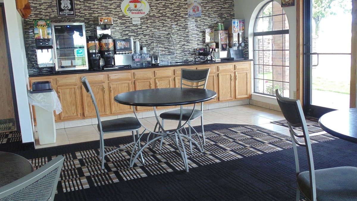 Sapulpa Hotel | Super 8 by Wyndham Sapulpa/Tulsa Area