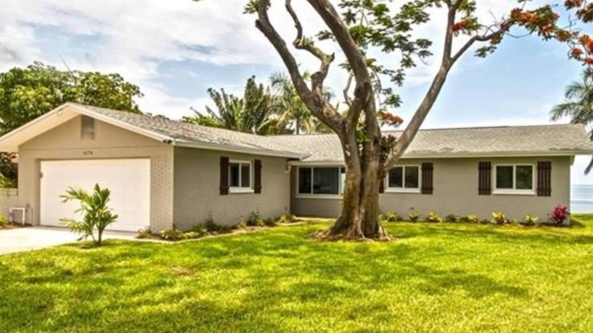 Coquina Key House | Super Bowl 55 Tampa Bay Waterfront 4-Room Rentals