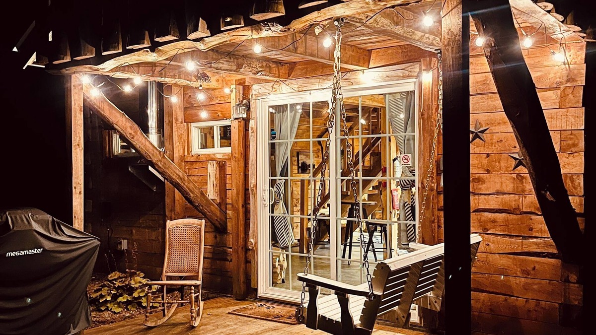 Long Lake Cabin | Super Cozy Adirondack Cabin - PRIME Location - Close to it All!