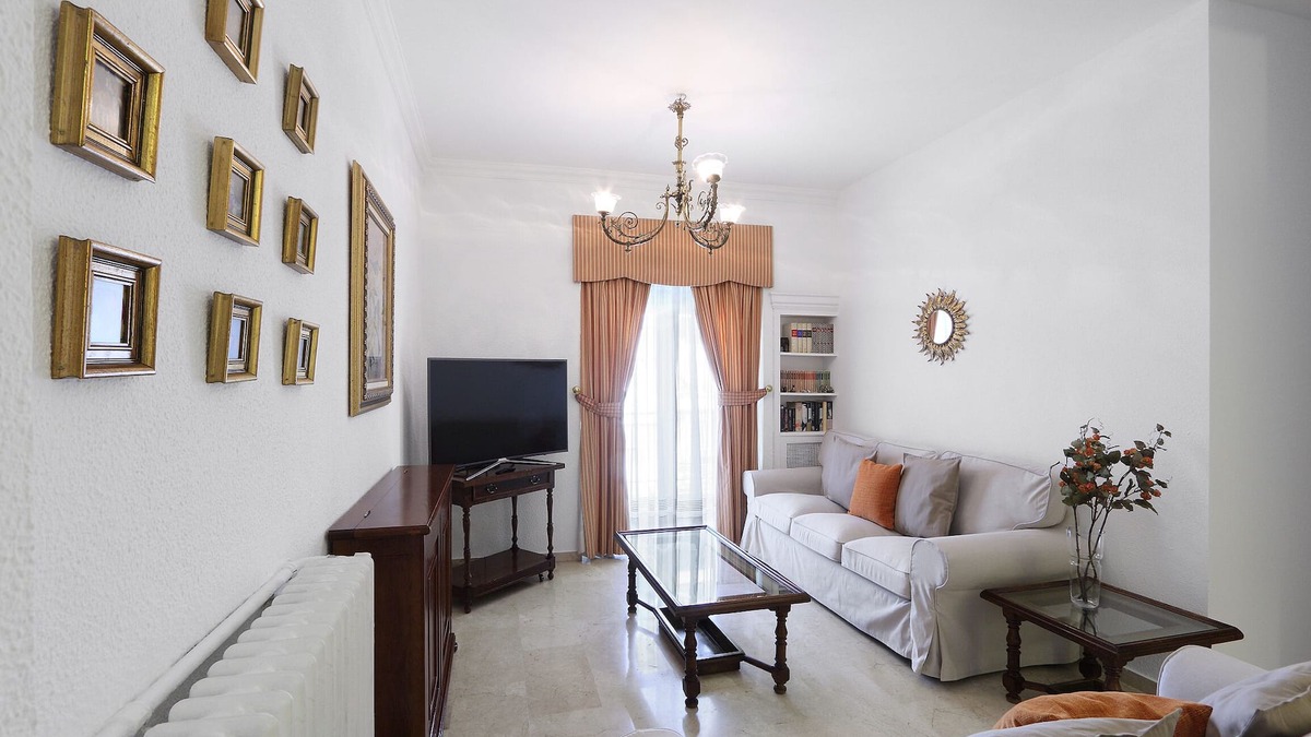Granada City Center Condo | SUPER FLOOR IN THE CENTER, C/COLLECTED