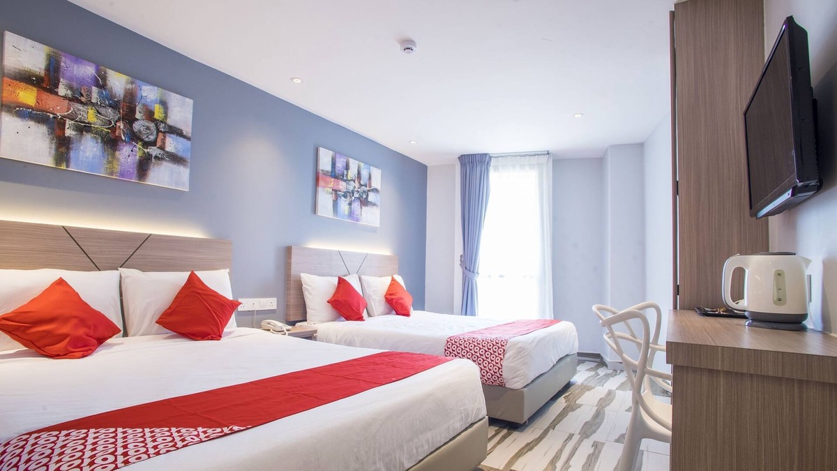 The Strand Hotel | Super OYO 1126 Gs Hotels