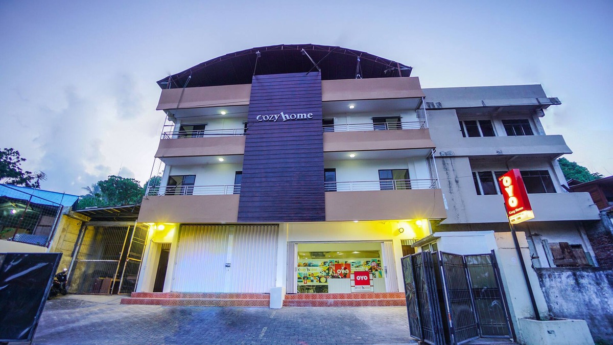 Manado City Centre Hotel | Super OYO 1838 COZY Home