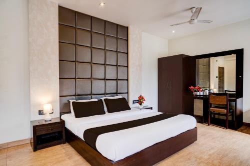 Khattalwada Hotel | Super Townhouse Guwahati Railway Station Formerly Niharika Guest House