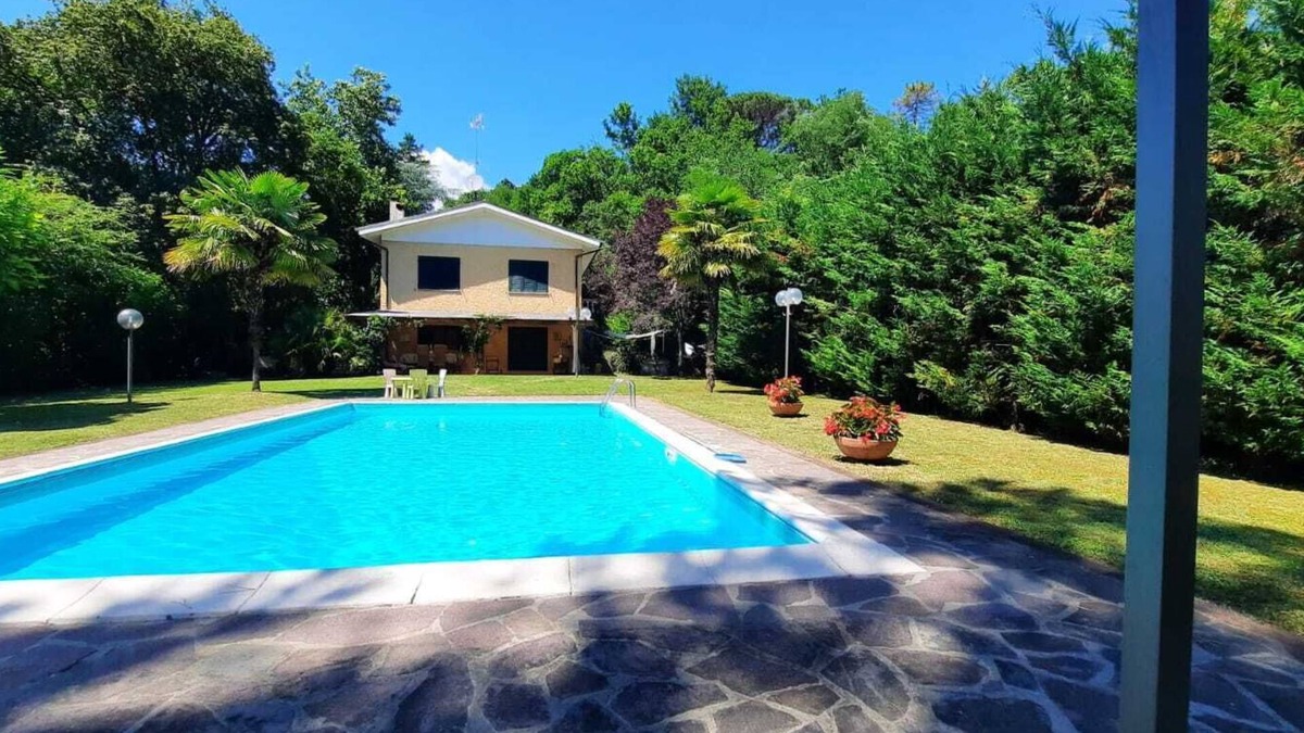 Villabuona Villa | Super Villa met 5 Slaapkamers, max 10 Pers, Groot Privé Zwembad & Heerlijke Tuin
