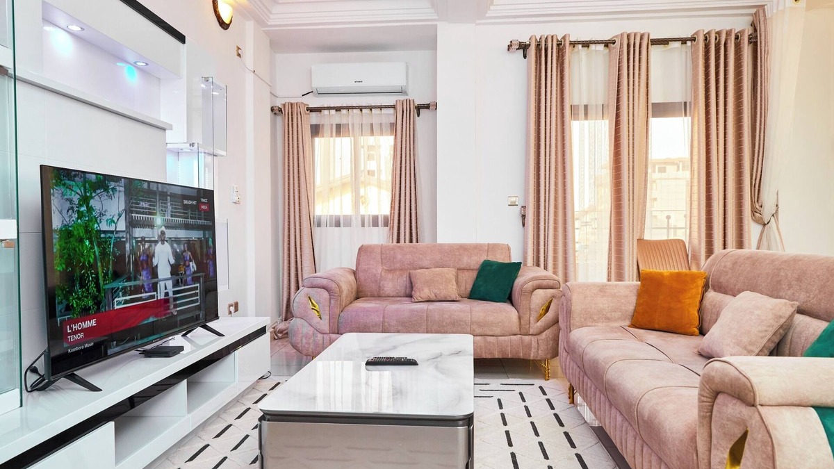 Douala Apartment | Superb 2 Bedroom Furnished Apartment - Basson, Douala
