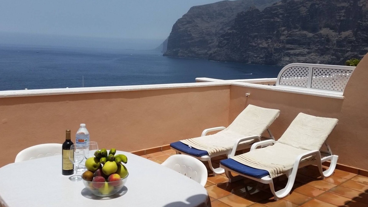 Los Gigantes Apartment | SUPERB APARTMENT WITH SPECTACULAR CLIFF SUN TERRACE AND SEA VIEWS boasting. 1