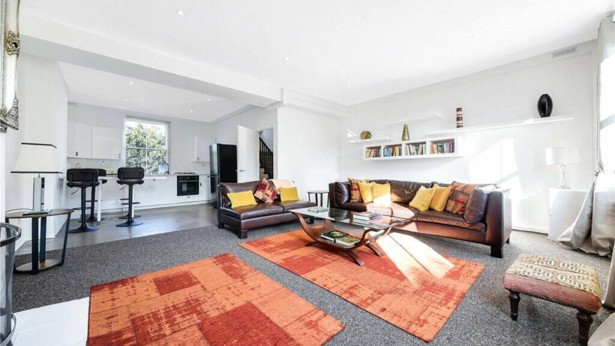 Ravenscourt Park Apartment | Superb Contemporary Apartment