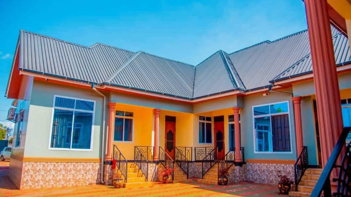 Moshi Cottage | Superb cottage with AC in lively Moshi