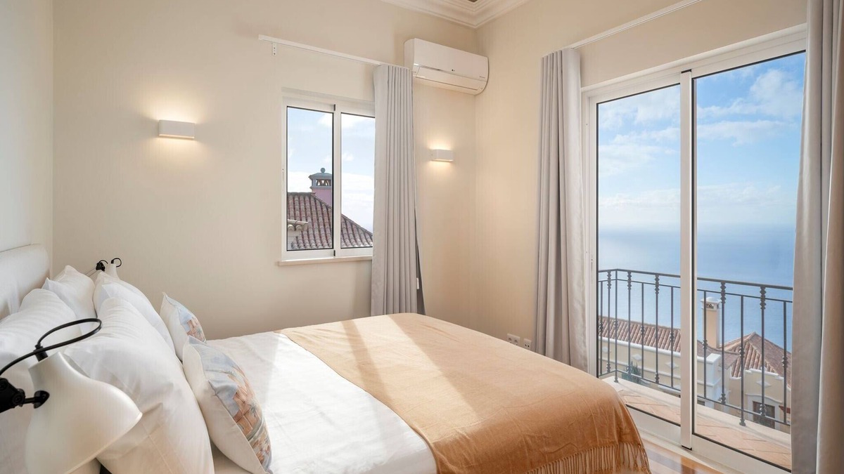 Sao Goncalo Villa | Superb Funchal Villa | Palheiro Ocean Vila | 3 Bedrooms | Sea & City Views