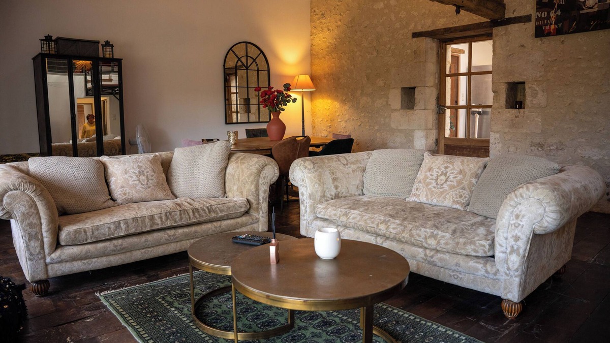 Saint-Romain Cottage | Superb Gîte, gateway to Aubeterre, crossroads of the Périgord Vert, Charente, Dordogne