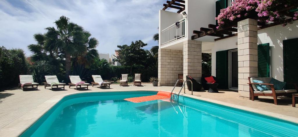 Santa Maria Villa | Superb large private villa with pool
