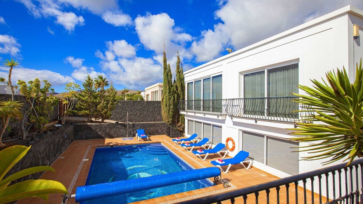 Puerto Calero Villa | Superb Puerto Calero Villa | Casa Acentejo Dos | 6 Bedrooms | Pool Table |.