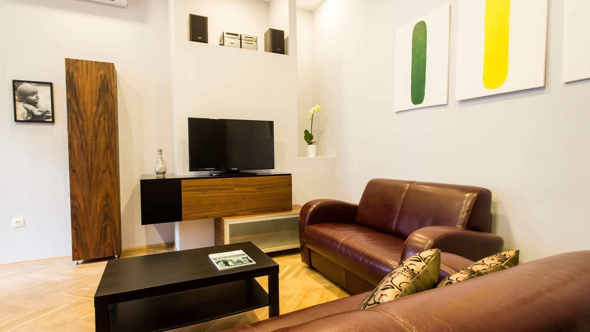 Belvaros - Lipotvaros Apartment | Superb quality, 2BRM, 2Bathroom, A/C, NEW!