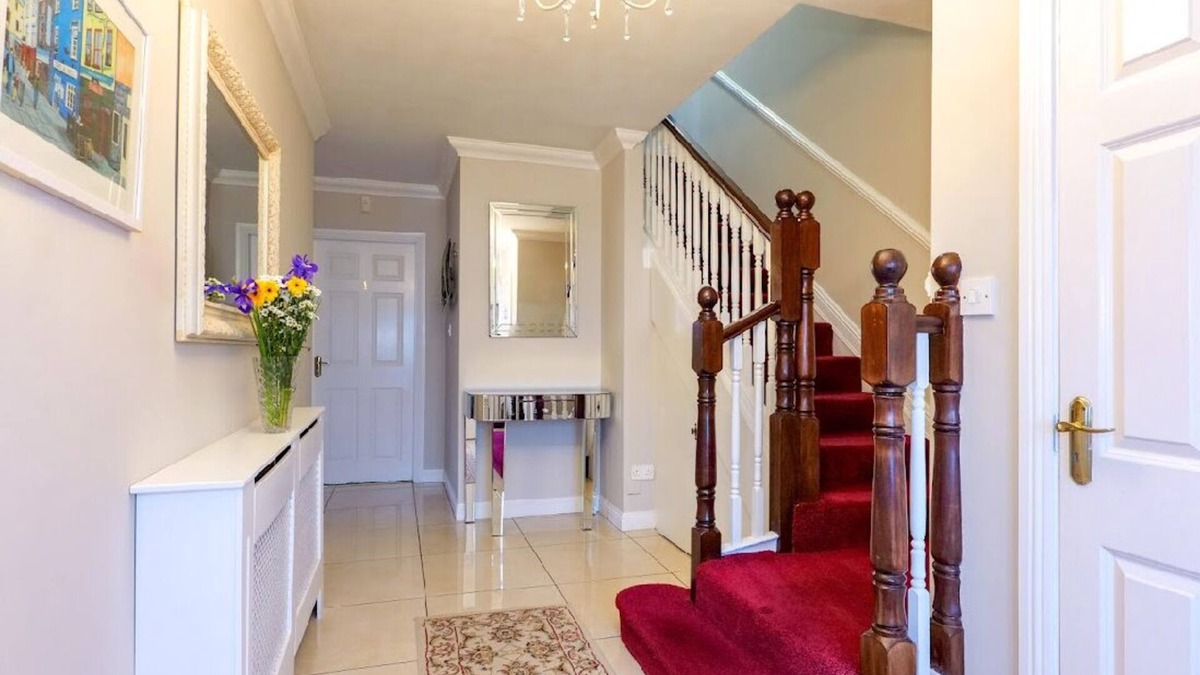 Roscoe House | Superb quality 8-bedroom detached residence in Galway City, Ireland.