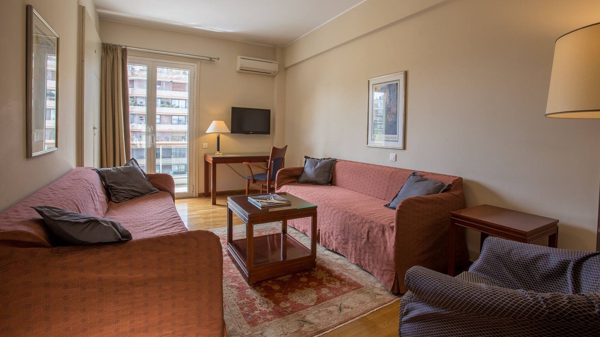 Ilisia Apartment | Superb serviced flat for 4 in the heart of Athens with view