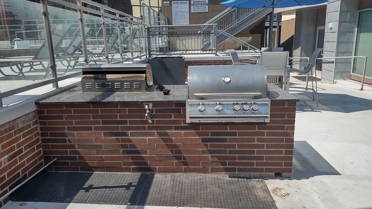 Salt Lake City Apartment | Superb Stay! Hot Tub, Gym, Comfy Beds. Wi-Fi